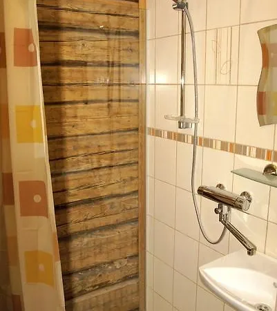 Vana Postimaja Accommodation Suure-Jaani Room photo