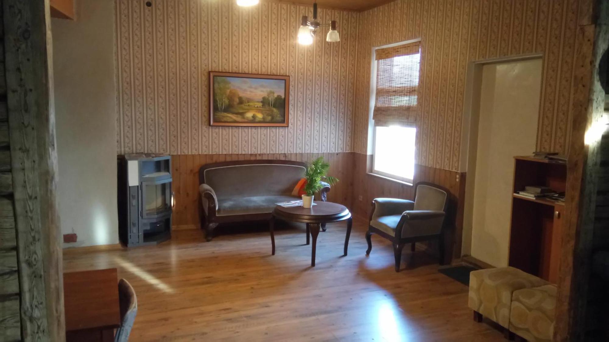 Homestay Vana Postimaja Suure-Jaani